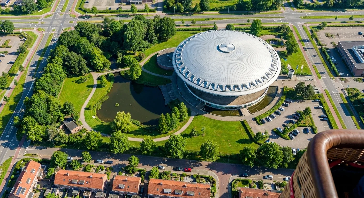 Evoluon Eindhoven vanuit de luchtballon
