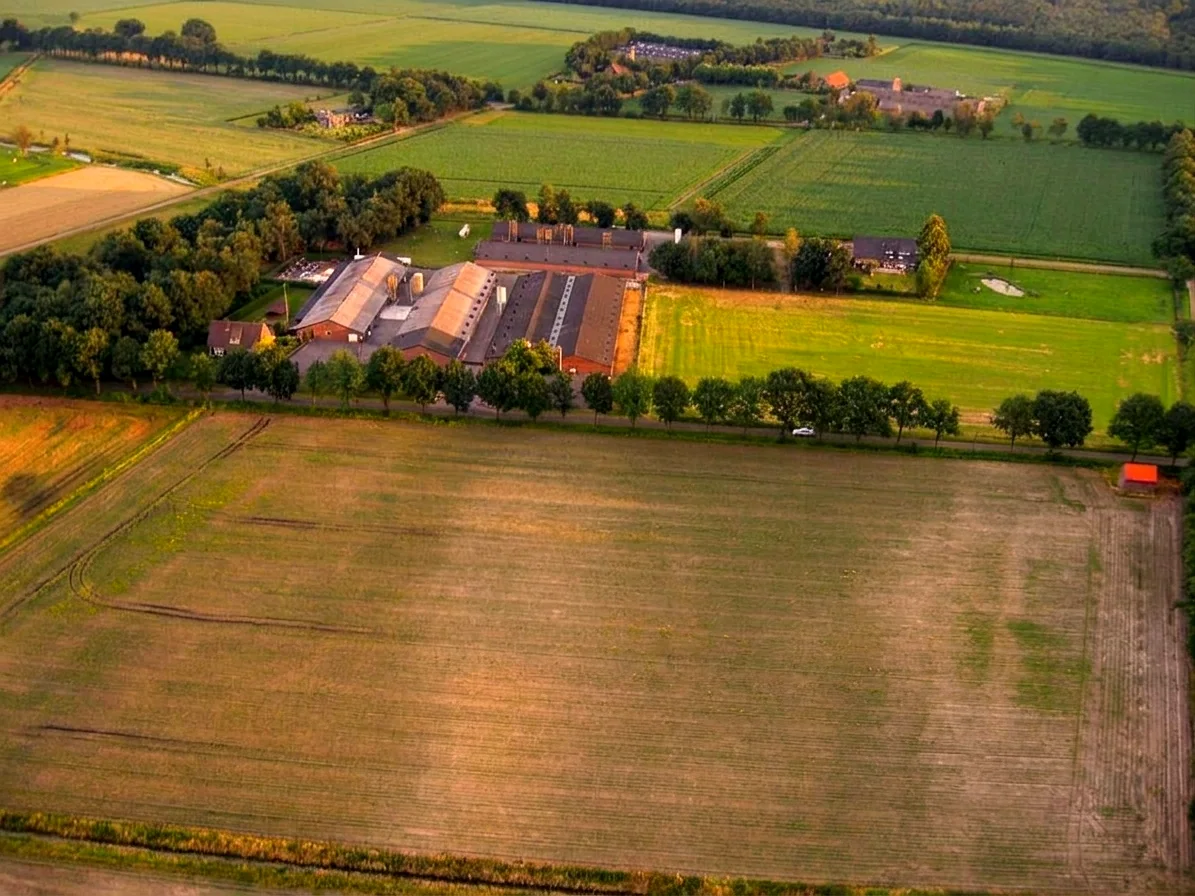 Brabantse landschap rond De Mortel vanuit de luchtballon
