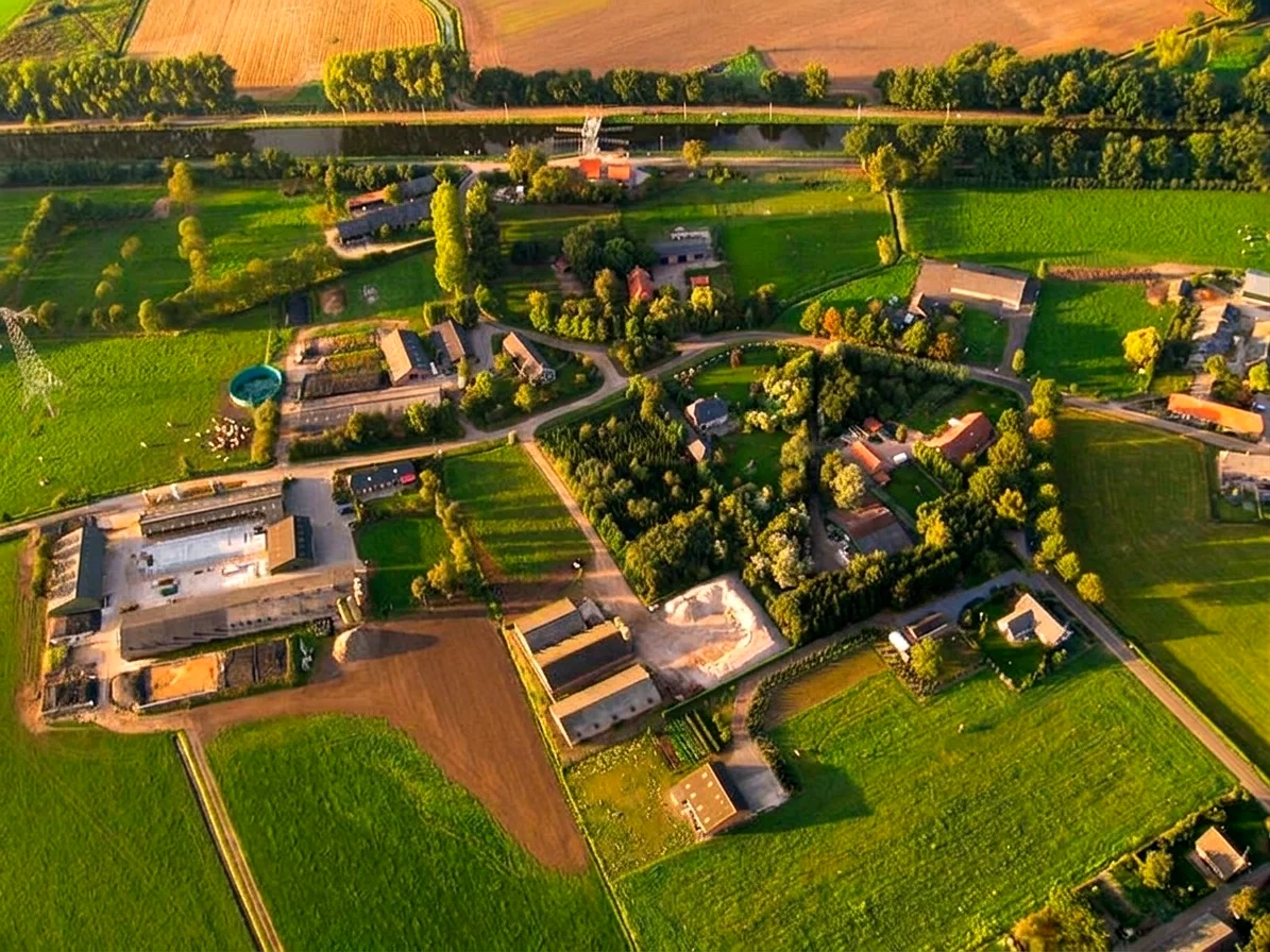 Brabants landschap rond Heeswijk-Dinther vanuit de luchtballon (sfeer 2)