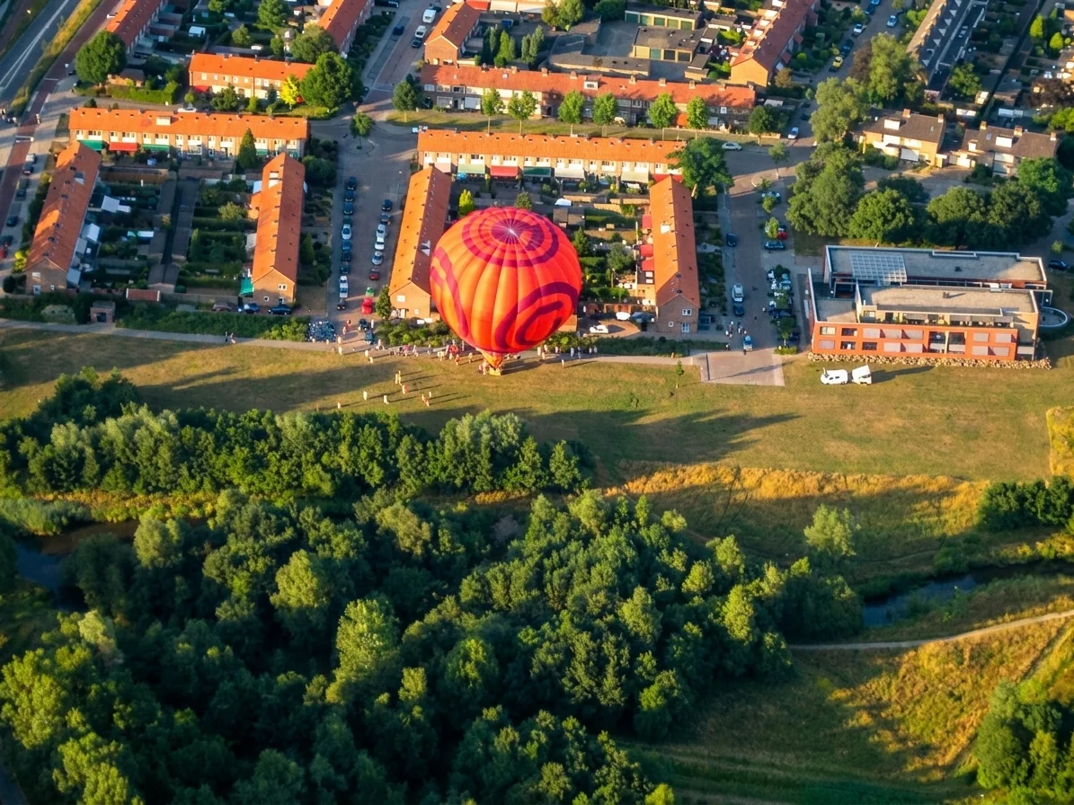 Brabants landschap rond Mierlo vanuit de luchtballon (sfeer 1)